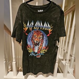 Def Leppard Band T-Shirt